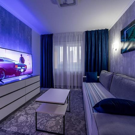 Modern 3 Bedroom Apartment Kiev Exterior foto
