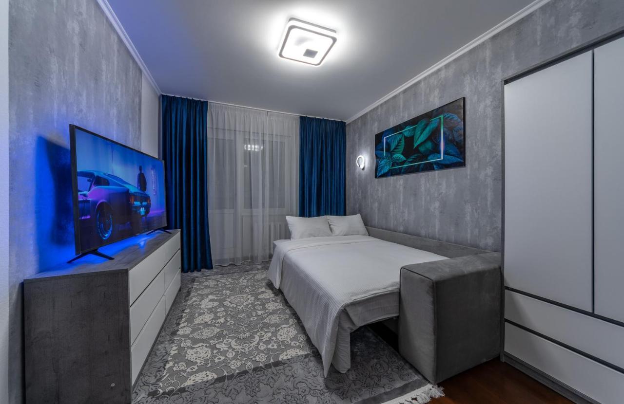 Modern 3 Bedroom Apartment Kiev Exterior foto