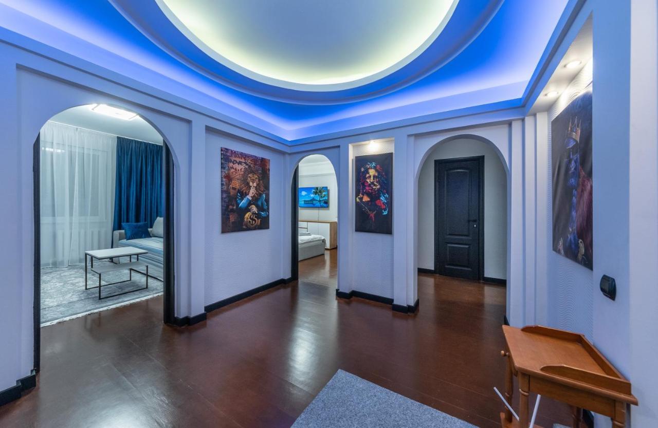Modern 3 Bedroom Apartment Kiev Exterior foto